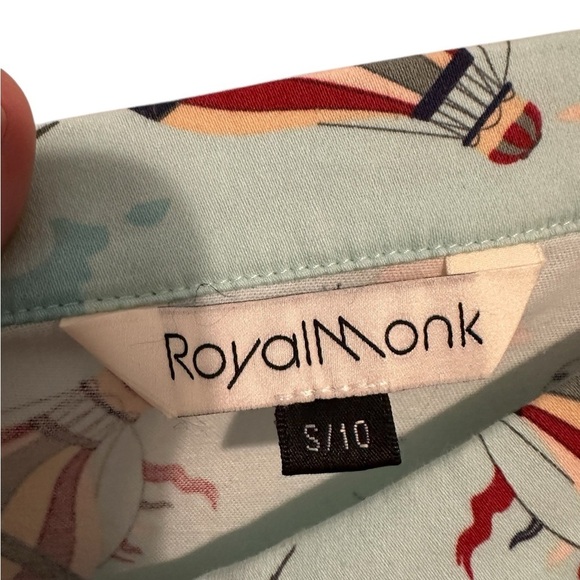 Royal Monk Feels Like Soaring Wrap Skirt in Blue Hot Air Ballon Size Small - Picture 9 of 10